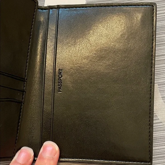 NWT Coach limited edition Brown and Orange Gummy Bear Print Wallet - Picture 5 of 6